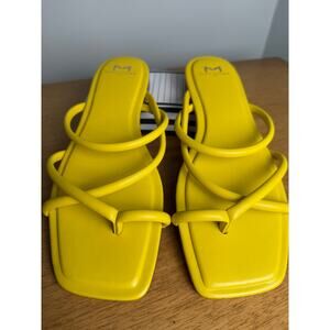 NEW Marc Fisher Fiada 2 Strappy Yellow Sandals Women's 8.5 Spring Summer Beach